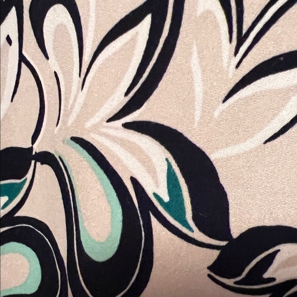 Style & Co. Dark Navy and Cream Floral Tunic - Picture 3 of 10